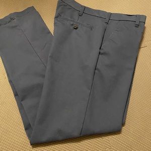 Izod Mens straight Fit dress pants